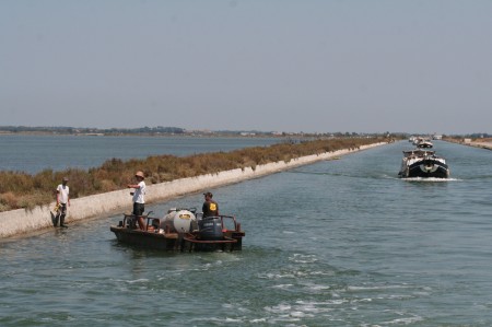 bateau de travail