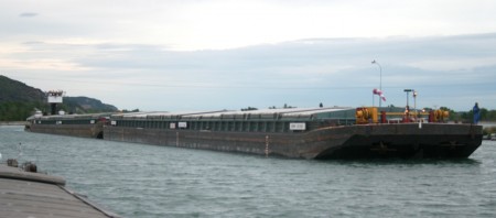 bateau sur le Rhône