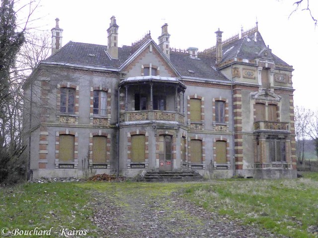 chateau Ecuisses