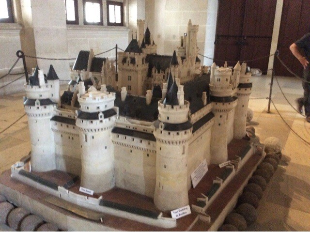 Chateau de pierrefond peniche Kairos