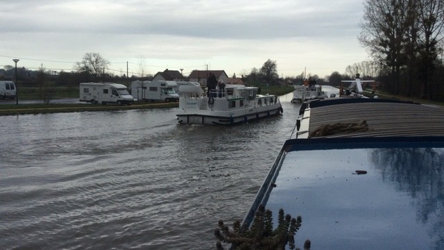 Canal latéral à la Loire Peniche Kairos