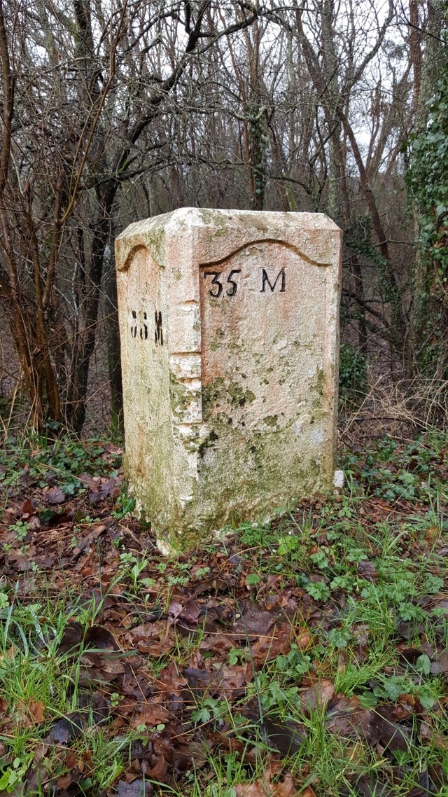 Borne méridien Kaïros 